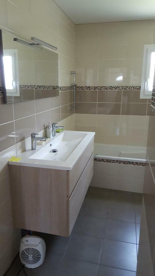 2 Vraies Chambres Privees Au Calme Dans Villa De Campagne Plain-Pied 105M2 Avec Piscine A Montfaucon Montfaucon  Dış mekan fotoğraf
